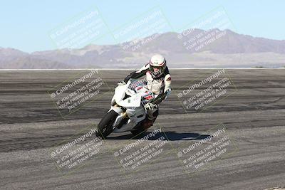 media/Jan-16-2026-CVMA Friday Practice (Fri) [[6f2bf47531]]/5-Racer 4-Trackday1/Session 2 (Bowl)/